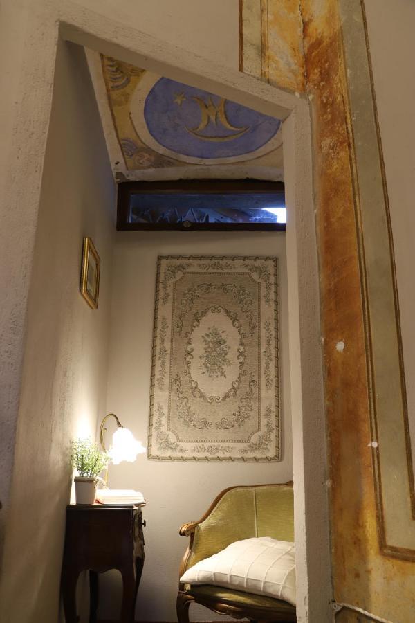 Monti Guesthouse Monti di Licciana Nardi Eksteriør billede