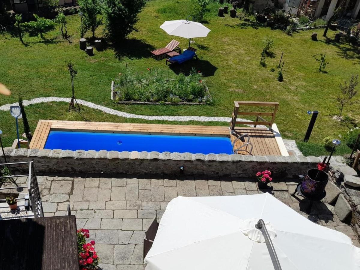 Monti Guesthouse Monti di Licciana Nardi Eksteriør billede